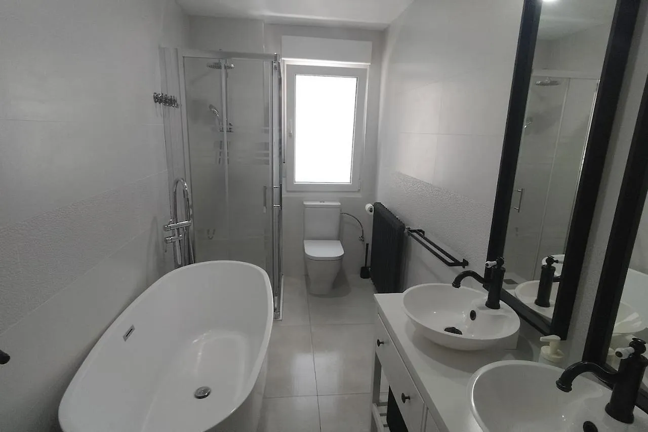 Zona Tranquila, Cerca Del Casco Antiguo. Ebi02480 Appartement Bilbao Spanje